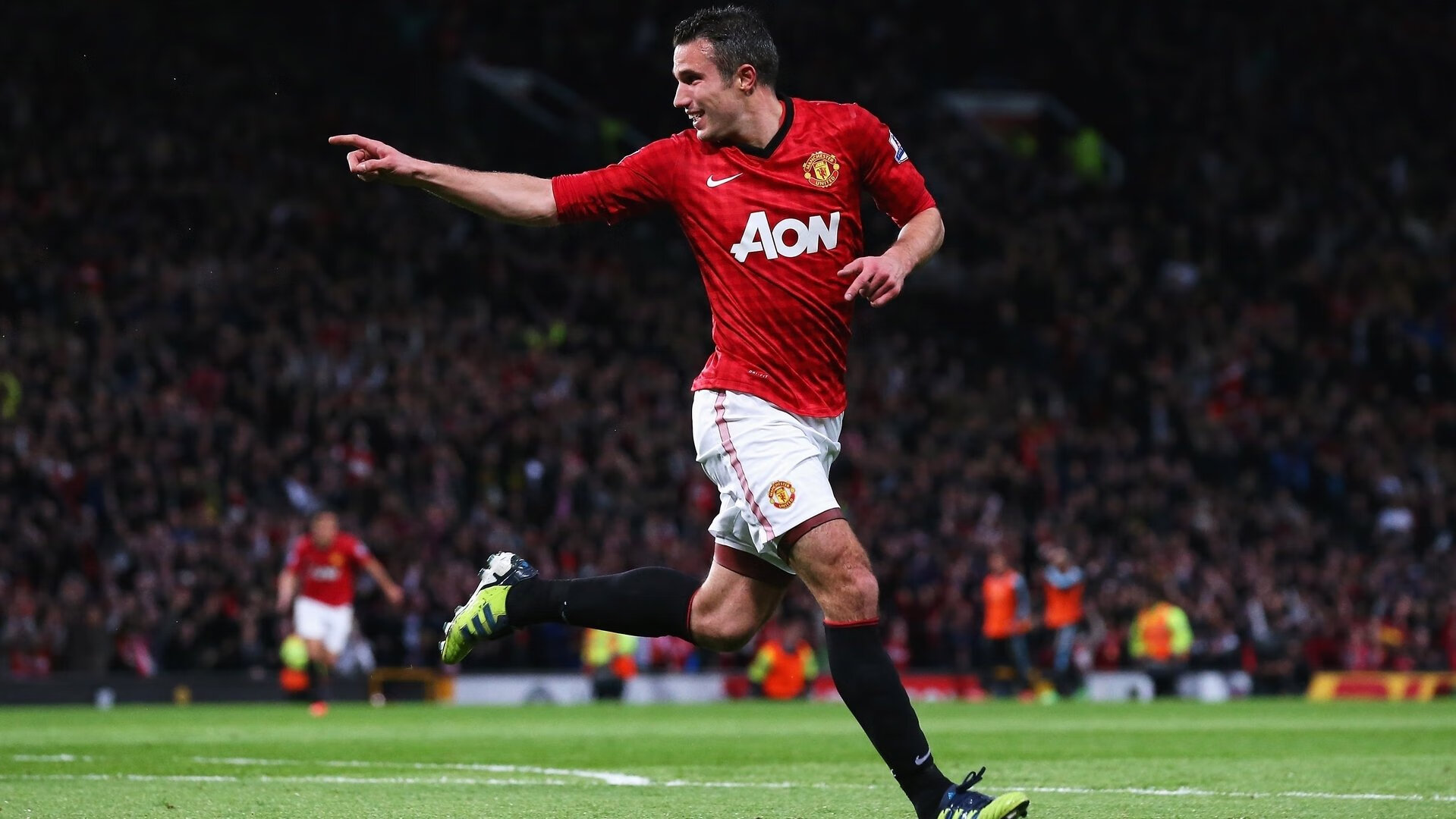 英超球队基于热图分析优化边路传中区域占位策略，英超 地图